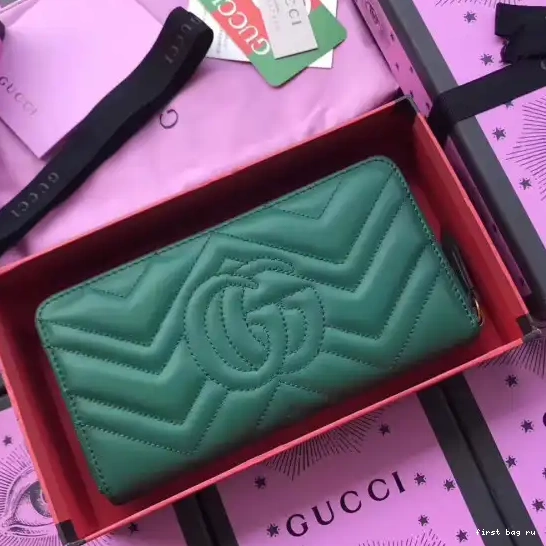 First bag ru Wallet Gucci 0617